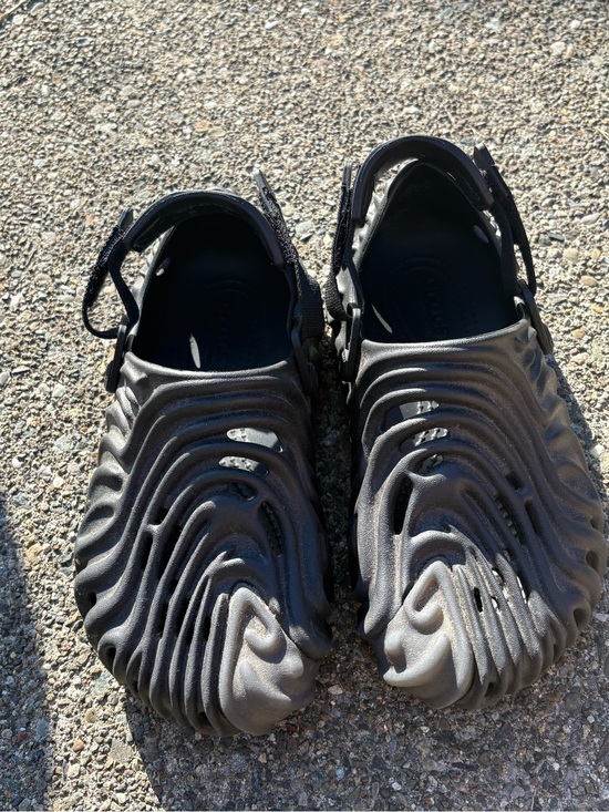 CROCS Shoes - Crocs Pollex Clogs by Salehe Bembury in the "Sasquatch" (black)
